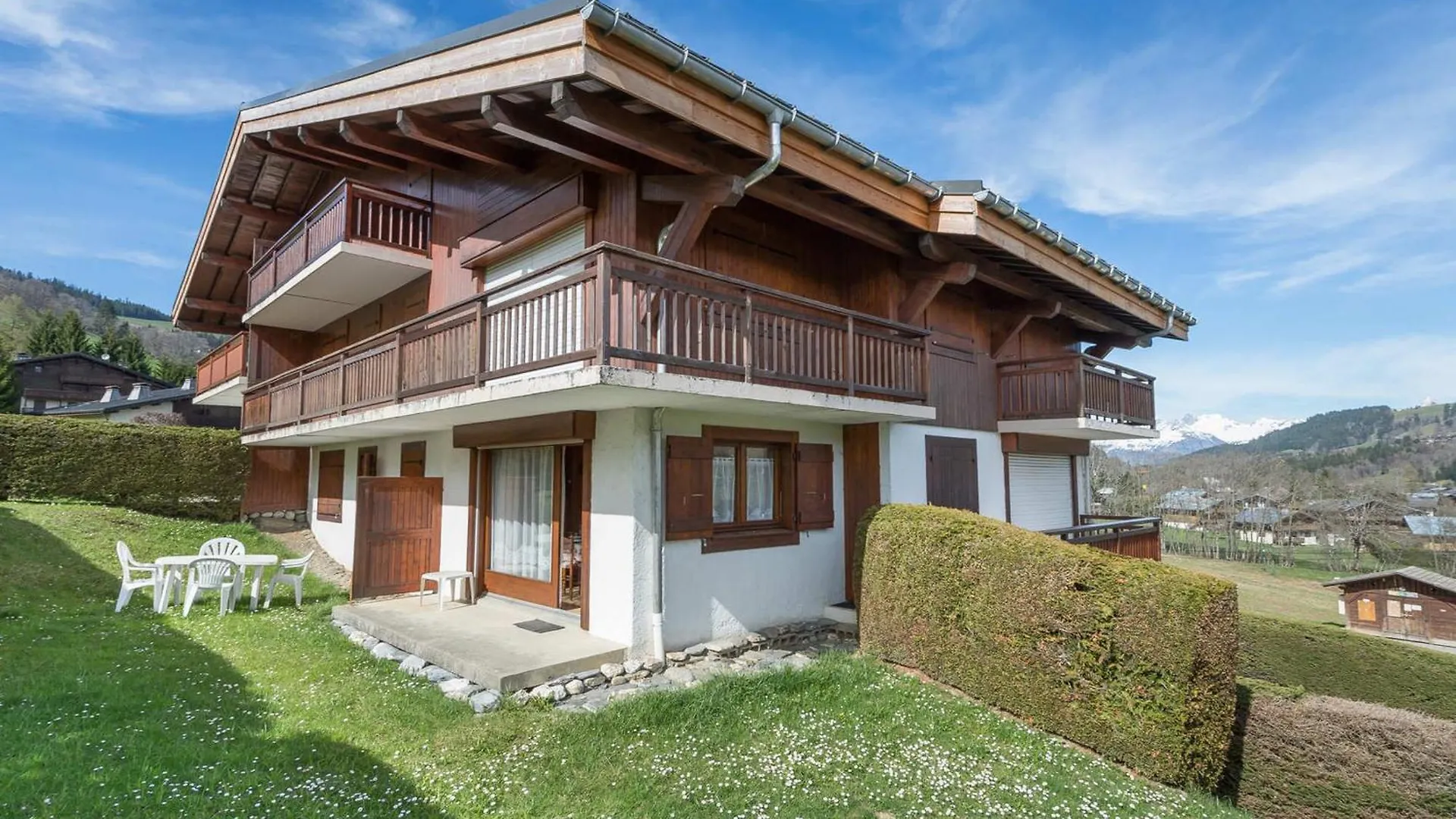 Appartement 2 Pieces Mezzanine Avec Balcon, Parking Et Telecabine A Proximite A Megeve - Fr-1-453-51 0*,  צרפת